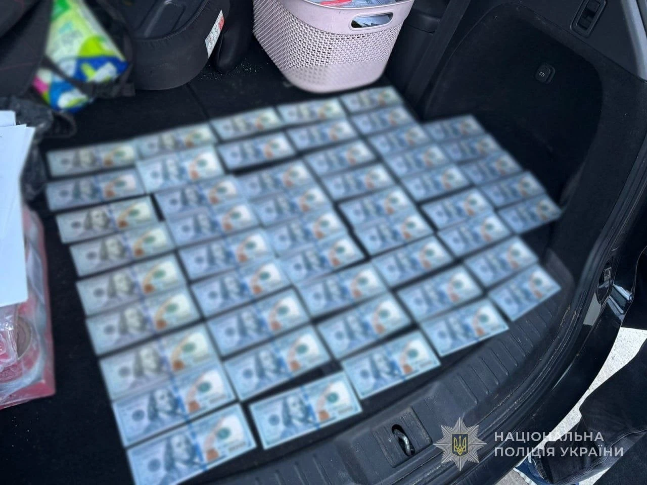 В Одесі затримали жінку, яка продавала «безпечну» службу в армії за тисячі доларів